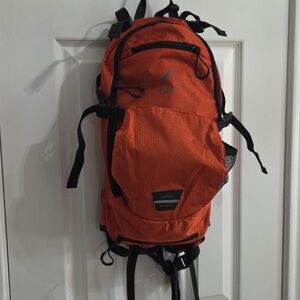 NWOT TOPI Orange Black Hydration Backpack Cooler Hiking Outdoor Travel​